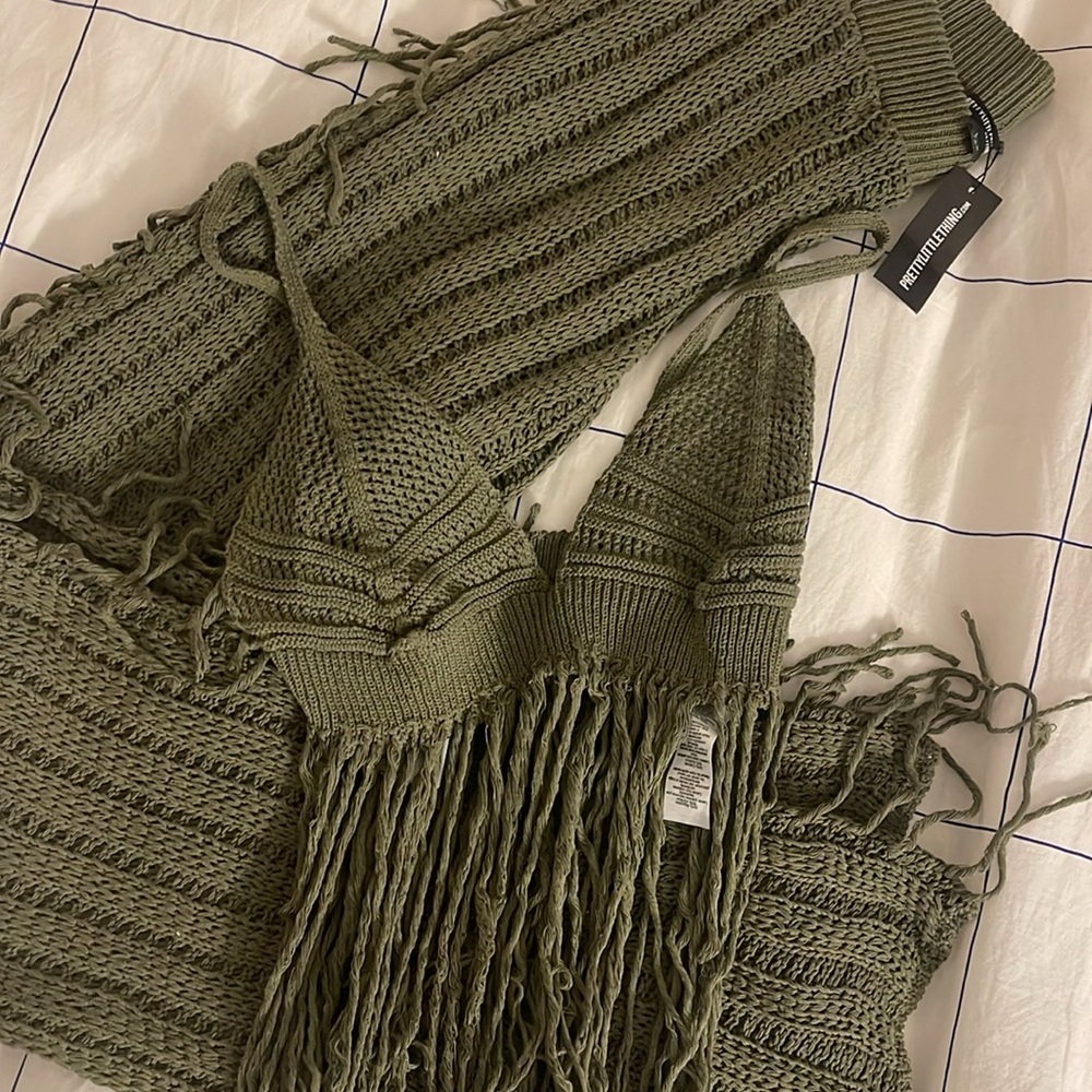 Pretty Little Thing KHAKI TASSEL CROCHET WIDE LEG PANTS - Picture 6 of 7